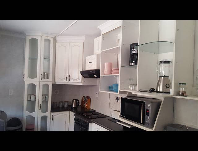 4 BEDROOM HOUSE RENTED IN ILLOVO GLEN